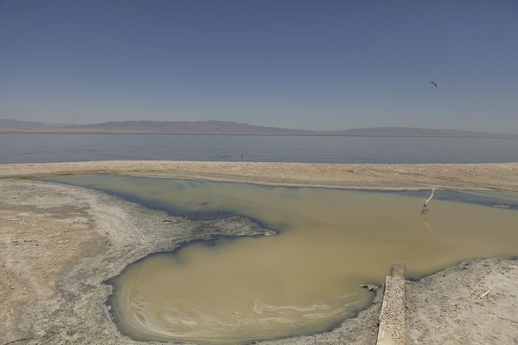 Salton Sea abandoned