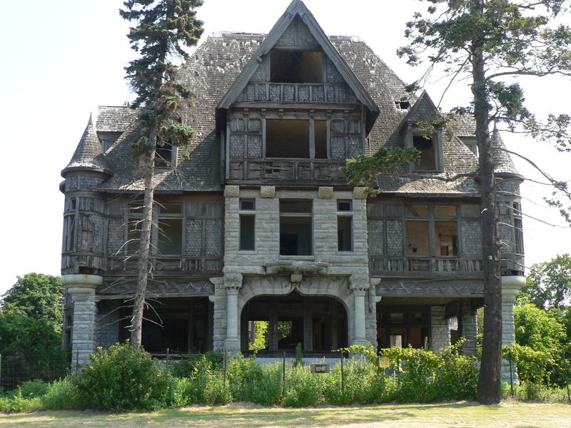 The Carleton Island Villa
