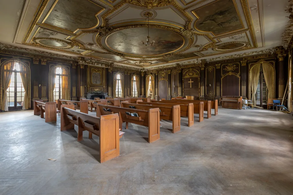 The Ballroom is easily one of the most beautiful sections of Lynnewood Hall. Although the room was remodeled after 1912, transforming from a library into a ballroom, the ceiling remained the same since the construction of the house. The murals on the ceiling come from a 16th-century chateau in Europe. The room was last used as a chapel for Dr. Yoon’s First Korean Church.